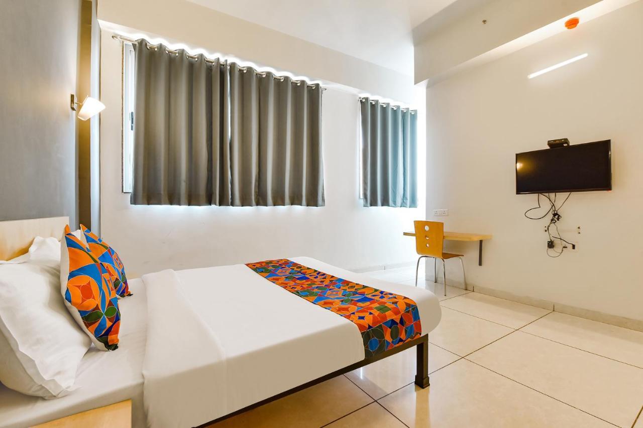 Fabhotel Kaviya - Bopal Ahmedabad Buitenkant foto
