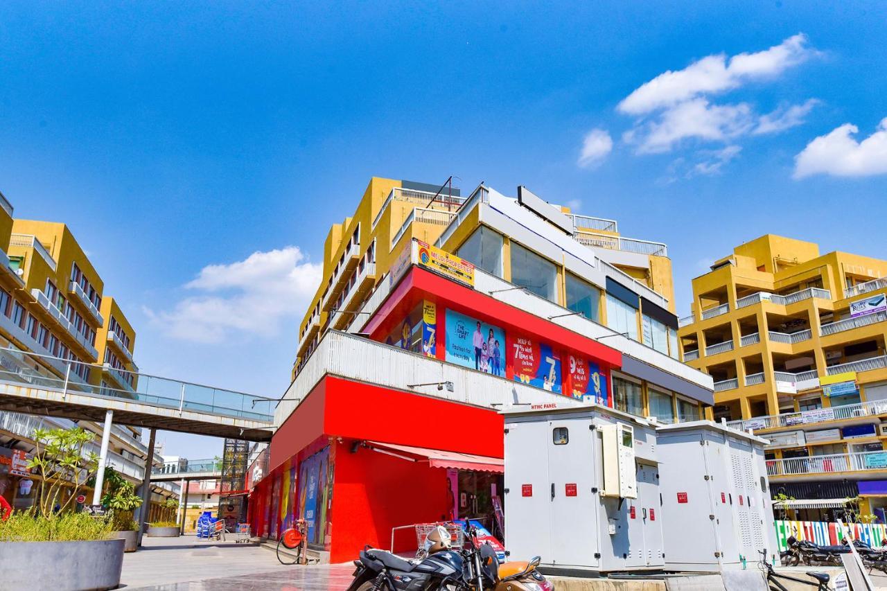 Fabhotel Kaviya - Bopal Ahmedabad Buitenkant foto