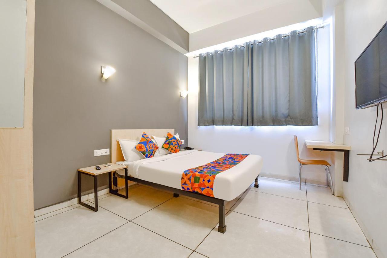 Fabhotel Kaviya - Bopal Ahmedabad Buitenkant foto